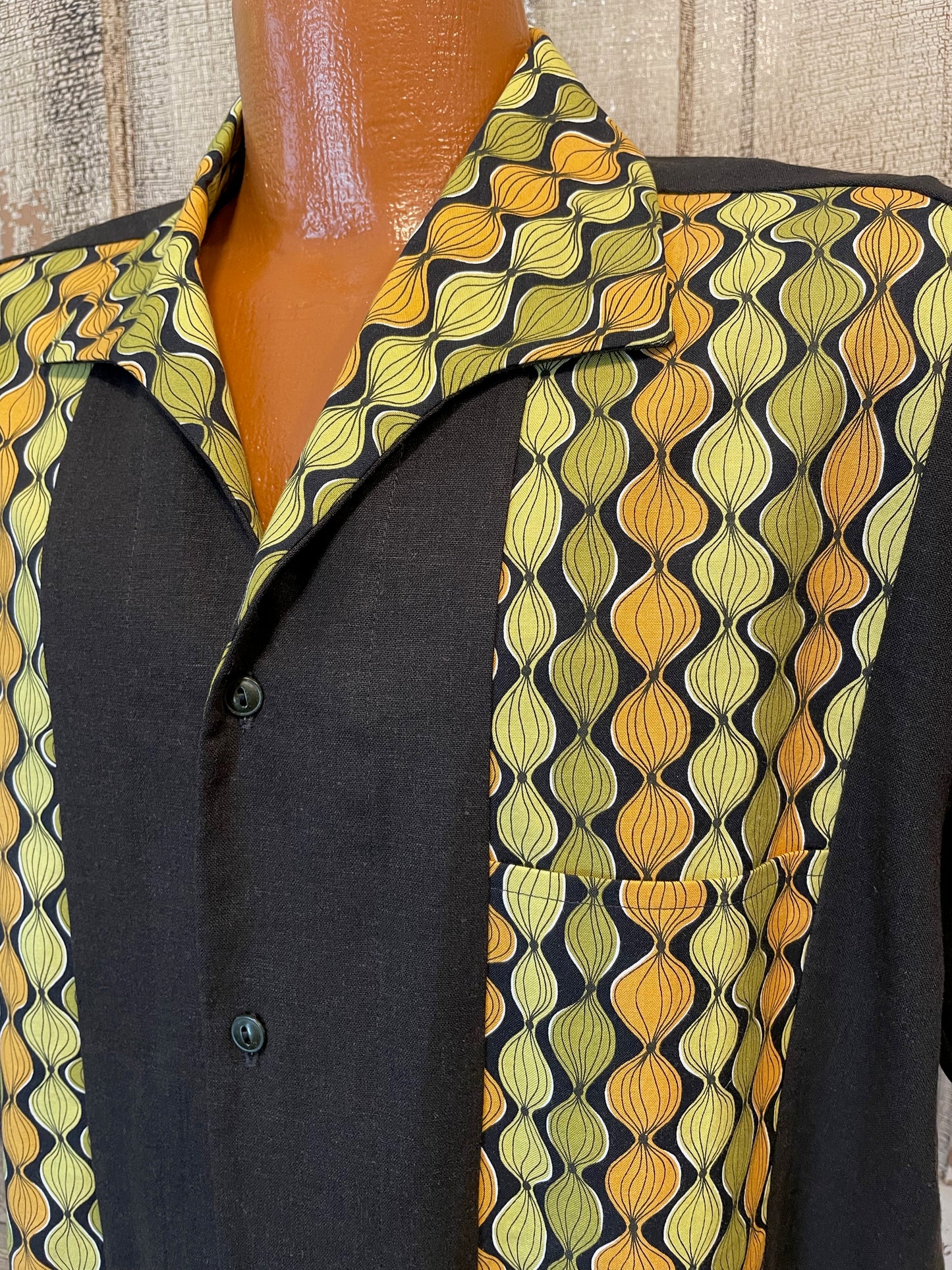 Martini Shirt- Sable/ Black Scallions