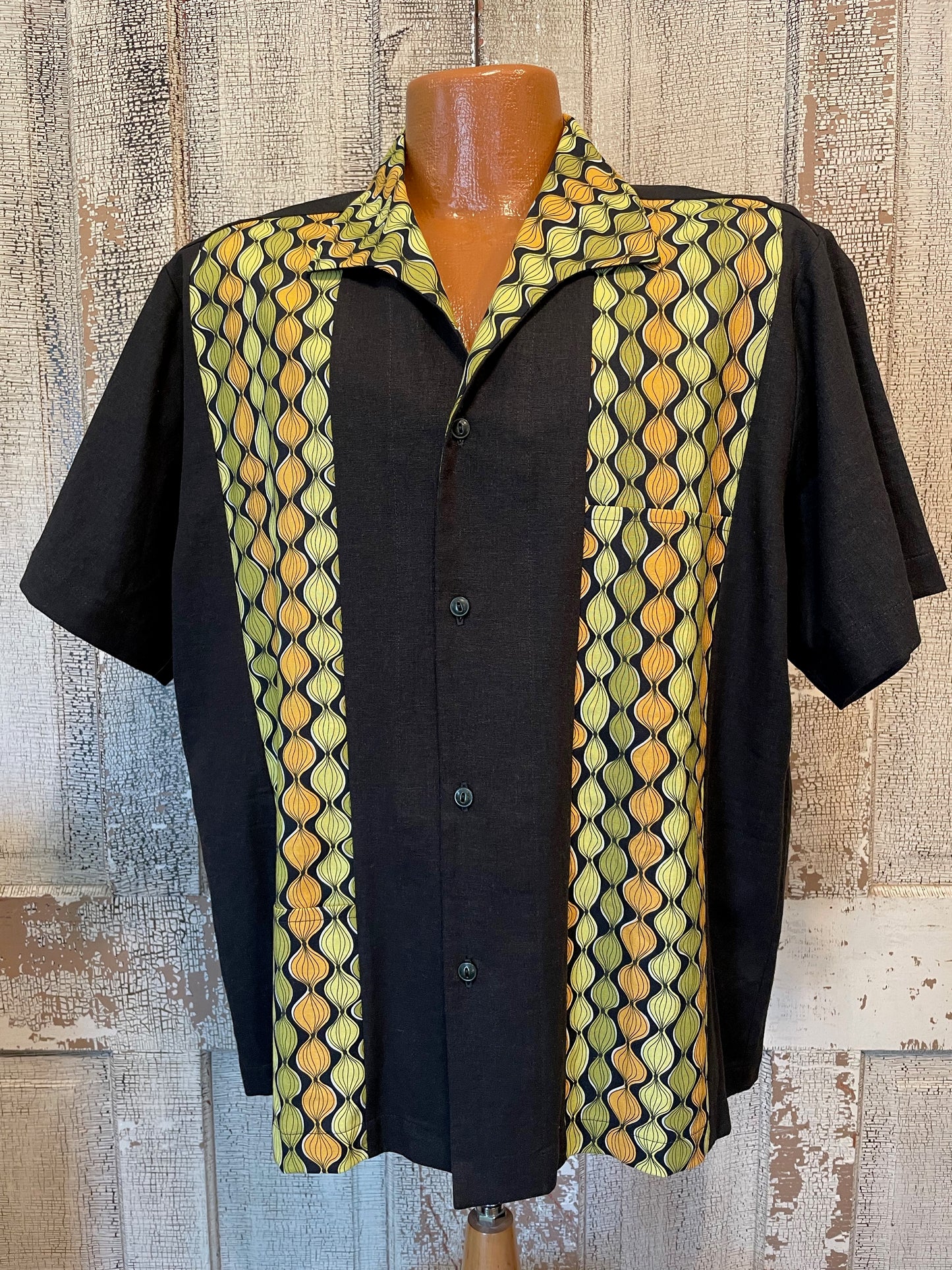 Martini Shirt- Sable/ Black Scallions