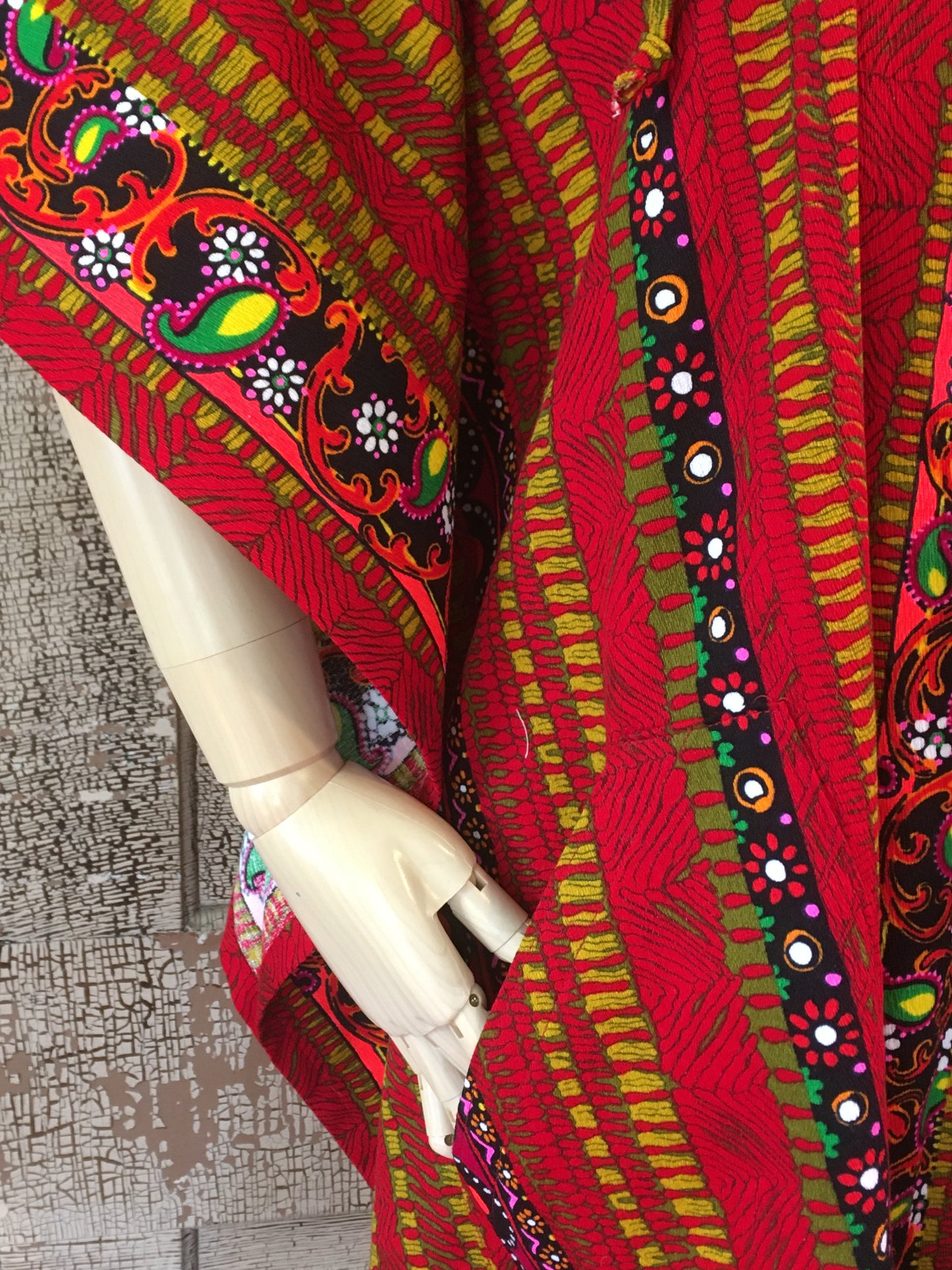 Unisex Caftan- Vintage Hawaiian Red Print
